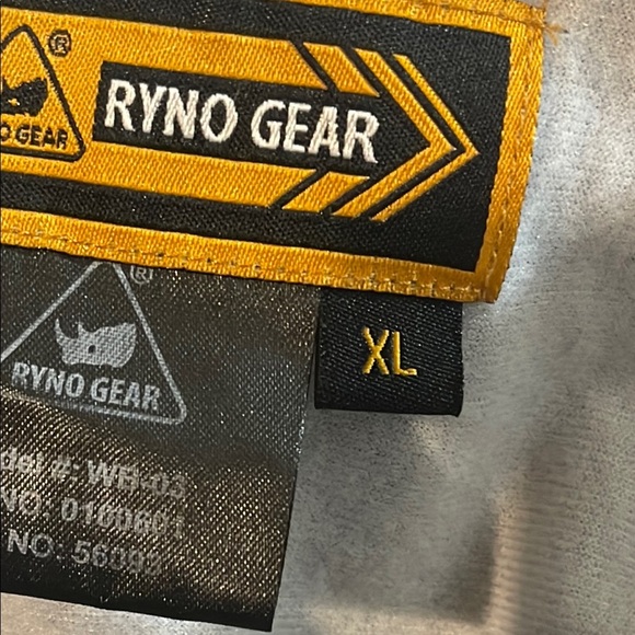 Classic Black Windbreaker Jacket - Picture 5 of 6